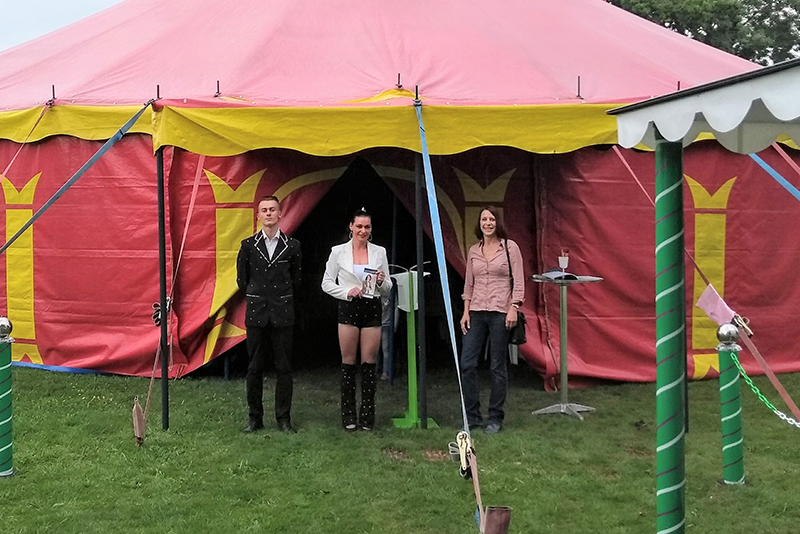 martina schuemers circus01
